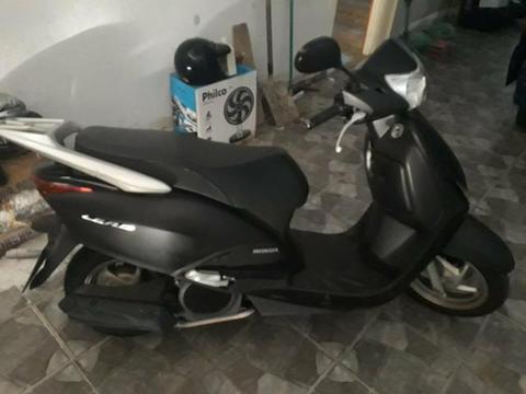 Vendo led 2015 $5.700 não abaixo 1 real km19 mil rodados - 2015