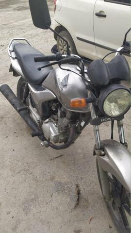 Vendo moto 150 honda. - 2012