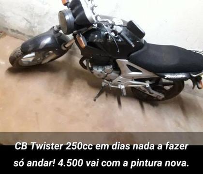 CB Twister 250 cc zera zera - 2004