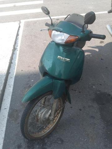 Honda Biz 100c 2002 só pra rodar - 2002