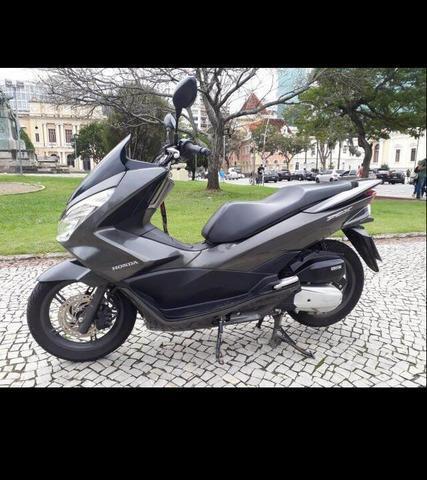 Vendo pcx 2016 muito nova - 2016