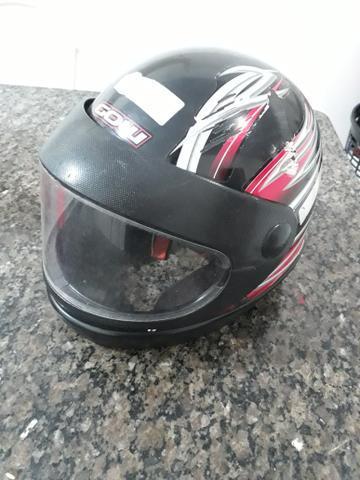 Vendo esse capacete usado