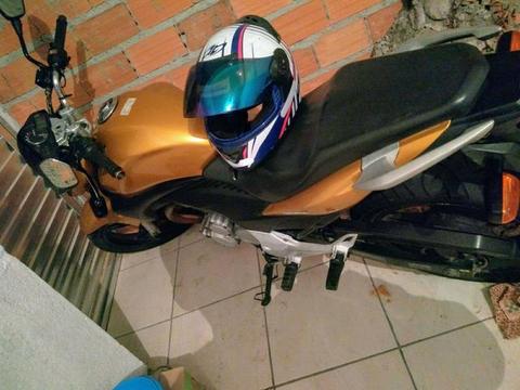 Vendo cb300 zeradinha