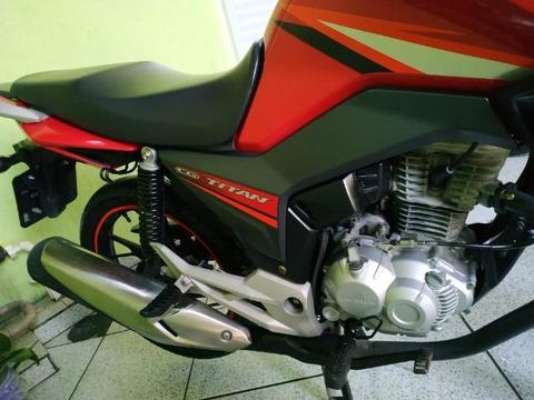 Titan 160 único dono 11 mil km - 2017