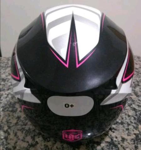 Capacete feminino