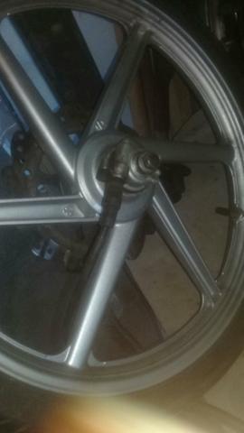 Vendo roda de pop100 e biz