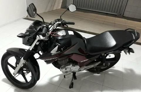 Vendo titan - 2014