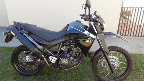 Yamaha XT660R impecável sem detalhe - 2013