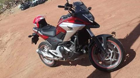 Vendo HONDA NC 750 X 2018 EMPLACADA 2019 COM A KM 3.800 - 2018