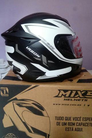 Liquidação! Capacete Moto Mixs Storm Carbon Conforto e Segurança na Pilotagem