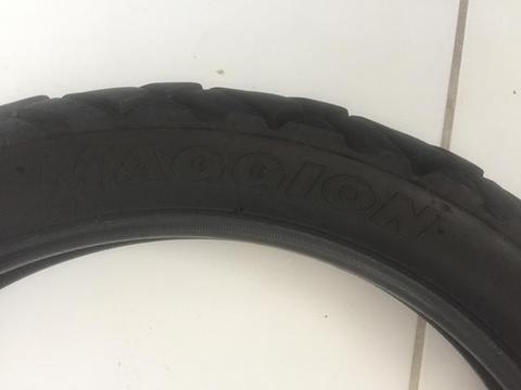 Par de Pneus XRE300 - USADOS ( 90/90R21 e 120/80R18 )