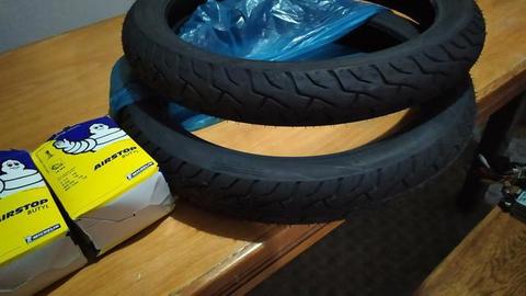 Par pneu Pirelli Mandrake