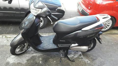 Vendo Honda lead 2010 - 2010