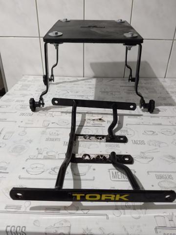 Suporte para baú pro Tork