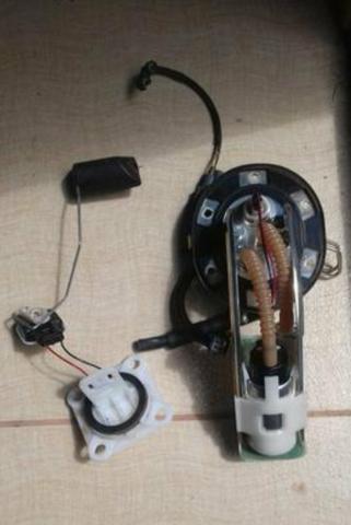 Bomba de combustível cb 300