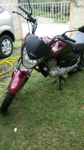 Moto titan 150 único dono nunca caiu nen bateu ! - 2011
