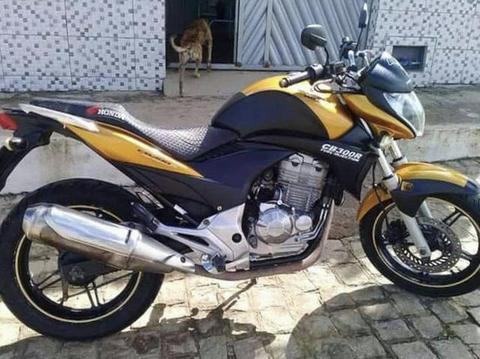 Vende-se MOTO DO PRECINHO - 2011