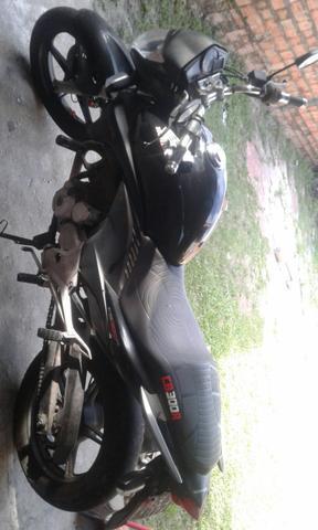 Vendo ou troco linda cb 300 , cm moto menor , zap - 2010