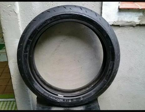 Pneu Michelin Power Cup 120 70 17 mc58v