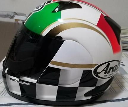 Capacete Arai