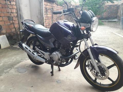 Moto Yamaha Facto - 2010