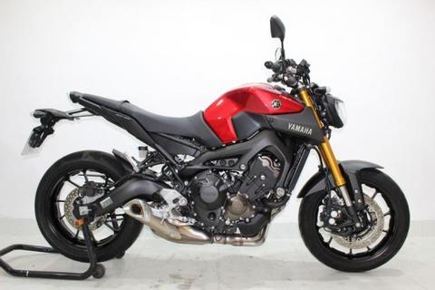 YAMAHA MT 09 ABS VERMELHA - 2018