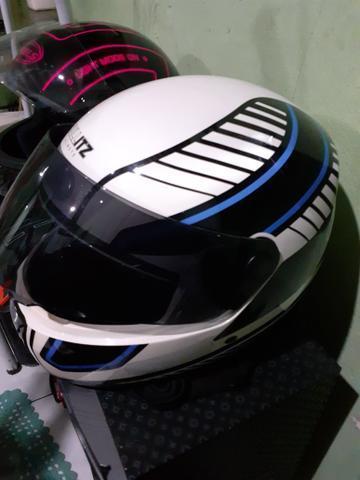 Capacete