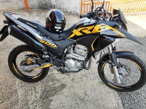 XRE 300 adventure com abs - 2018