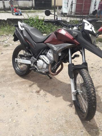 Vendo ou troco xre 300 em bros ou titan 160 - 2011