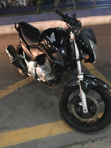 Vendo ou troco cb 300 - 2010