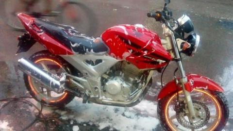 **vermelha Venda e Troca - 2005