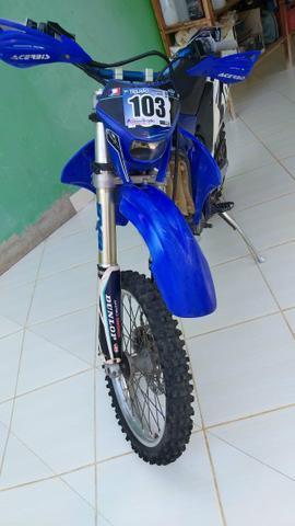 Moto de trilha wr250f - 2005