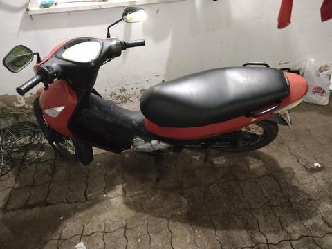 Vende se uma biz pedal só pedal dou ela em dias - 2008