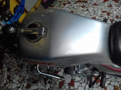 Vende-se CB400 ano 1983 - 1983