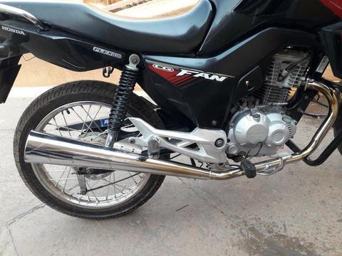 Vendo escapamento polímet de Lata