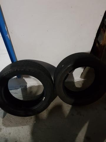 Vendo 2 pneus de motocicleta