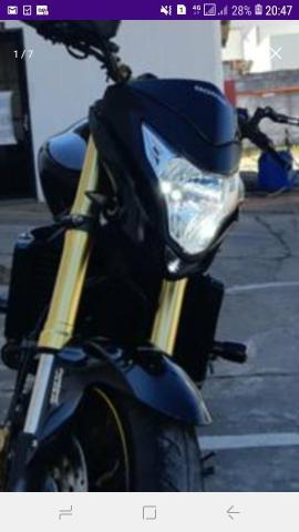 Vendo se uma moto Hornet tudo em dias ano 2012 - 2012