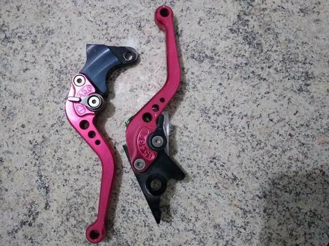 Manete de alumínio com regulagem CB 300