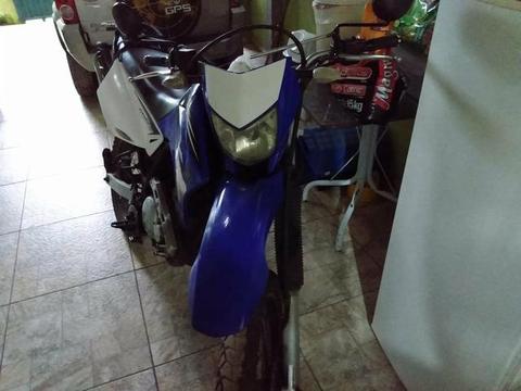 Troco por 150cc - 2011