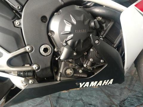 Yamaha R1 - 2008