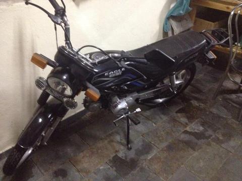 Vendo chineray modelo EAGLE. 75 CC - 2012