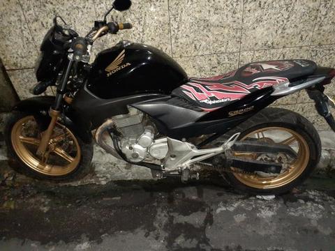 Cb 300 - 2011