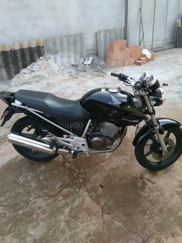 Twister 2007*2008 vendo por 5000 no dinheiro, 6000 na troca - 2007