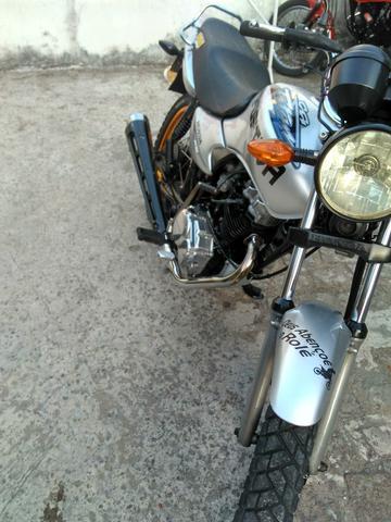 Vendo CG Titan 0km nova nada pra fazer só andar - 2003