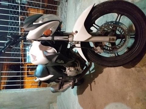 Cb 300 / 2012 - 2012