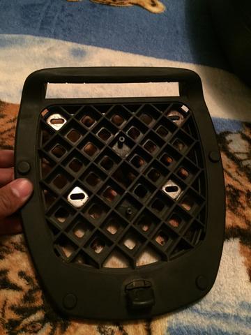 Baú com luz de freio