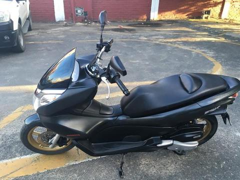 PCX 150 - Versão DLX - 2015