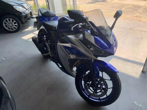 Moto Yamaha Yzf R3 - 2019