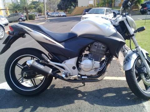 Vendo cb 300 - 2010