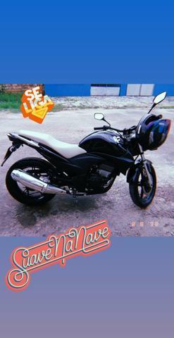 Cb 300 V/T na titan - 2011